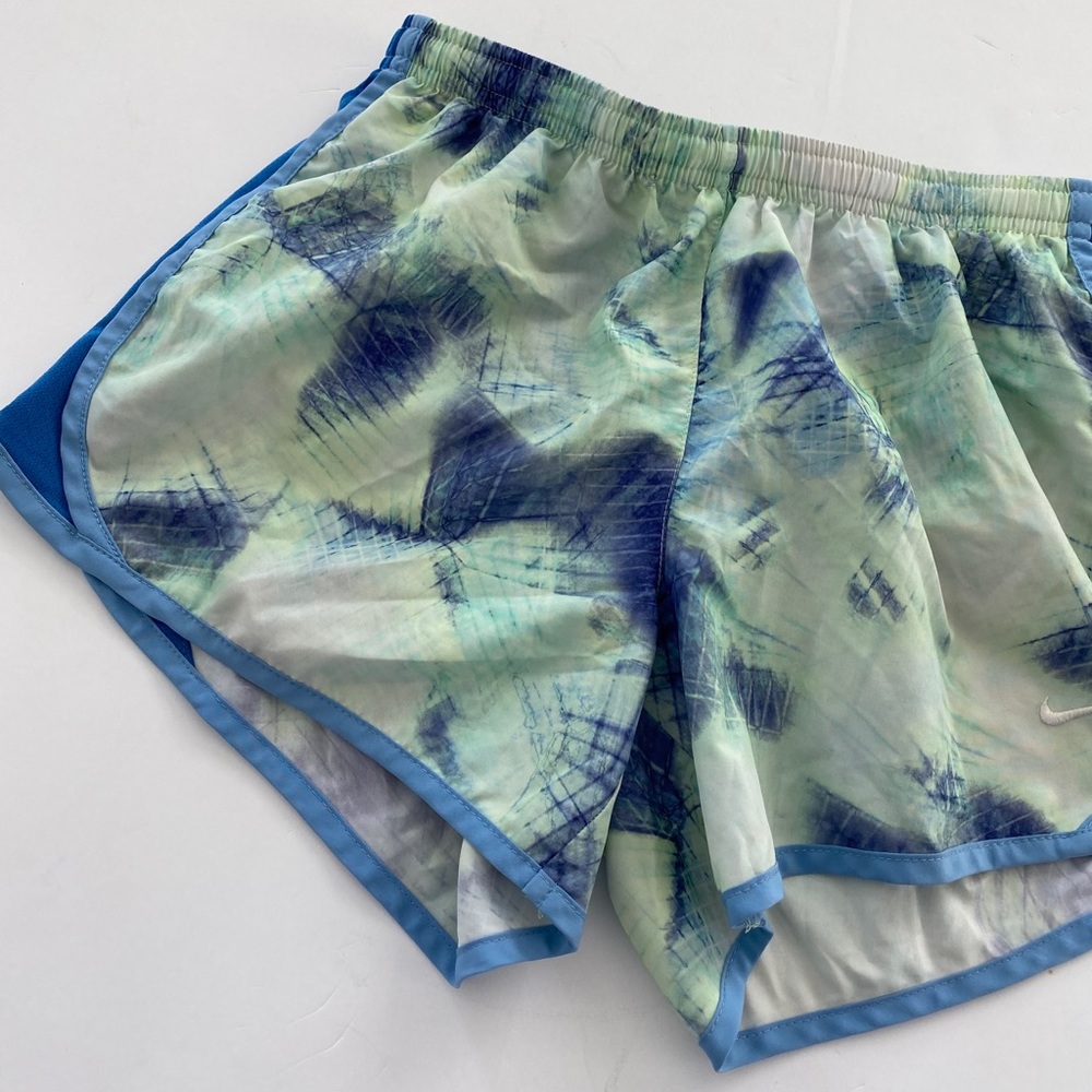 Nike dry fit tye die shorts - Picture 5 of 6